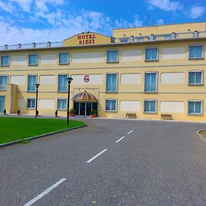 Hotel Rizzi Кастель-Сан-Джованні Exterior photo