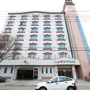 Hotel New Evergreen Мокпхо Exterior photo