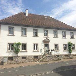 Ferienwohnungen Im Schul & Rathhaus OberФольках Exterior photo