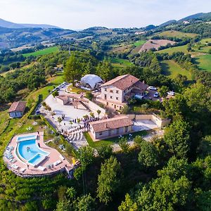 La Castellaia Resort Фабріано Exterior photo