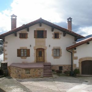 Гостьовий будинок Casa Rural Parriola Villanueva de Arce Exterior photo