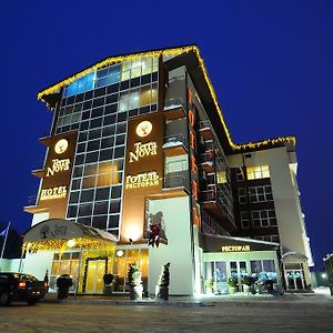 Terra Nova Sport&Spa Hotel Гатне Exterior photo