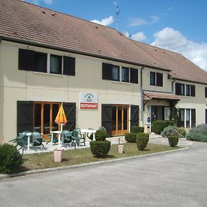 Hotel Le Pressoir - Auxerre Аппуаньї Exterior photo