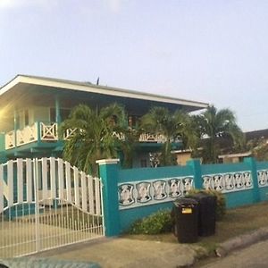 Готель Restorations Tobago Краун-Пойнт Exterior photo