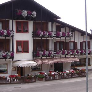 Residence Hotel Montechiara Базельга-ді-Піне Exterior photo