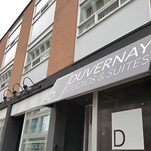 Duvernay Studios And Suites Гатіно Exterior photo