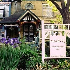 Manderley Bed & Breakfast Inn Мілвокі Exterior photo