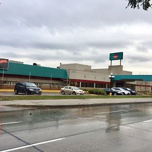 Canad Inns Destination Centre Transcona Вінніпег Exterior photo