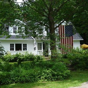 Chestnut Lodge Лі Exterior photo