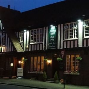 The Swan Inn Felsted Ґрейт-Данмоу Exterior photo