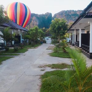 Somsiri Resort Ванг-В'єнг Exterior photo