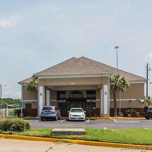 Quality Inn & Suites Near Coliseum And Hwy 231 North Монтгомері Exterior photo