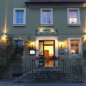 Готель Gasthaus Zum Schwan Castell Exterior photo