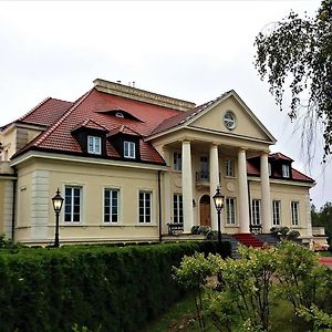 Готель Dwor Osieczek Pniewy  Exterior photo