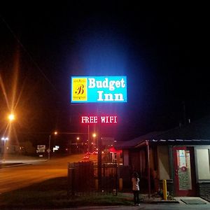 Budget Inn Чікешей Exterior photo