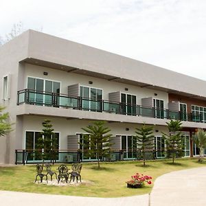 Hadthong Resort Pak Phayun Exterior photo