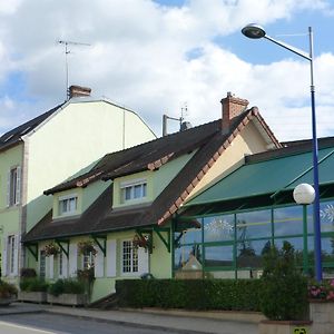 Готель L'Auberge De L'Olive Домп'єрр-сюр-Бебр Exterior photo