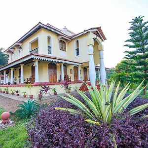 Bed and Breakfast Moradia Dos Quadros Malar Exterior photo