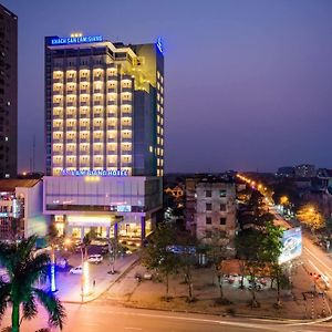 Lam Giang Hotel Вінь Exterior photo