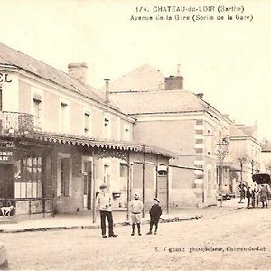 Hotel De La Gare Шато-дю-Луар Exterior photo