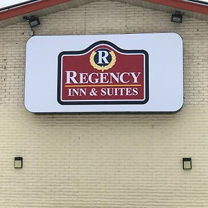 Regency Inn And Suites О-Клер Exterior photo