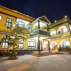 春夏秋冬 民宿 Ґуаньшань Exterior photo