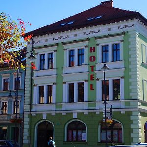 Hotel Leliwa Лєшна Exterior photo