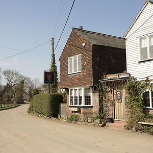 Готель The Red Lion Stodmarsh Кентербері Exterior photo