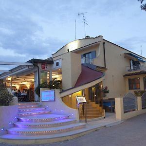 Hotel Gabbiano Сан-Доміно Exterior photo