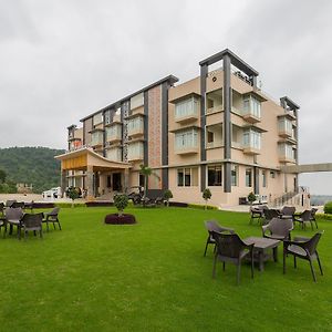 The G Mount Valley Resort, Кумбгалґарг Exterior photo