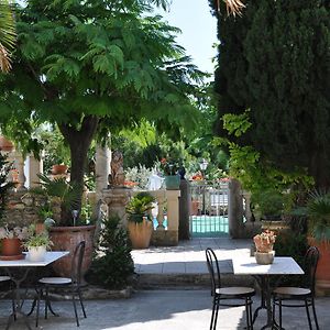 Готель Le Saint Victor Mirabel-aux-Baronnies Exterior photo