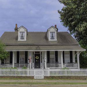 Bed and Breakfast Riverboat Bed & Breakfast Натчез Exterior photo