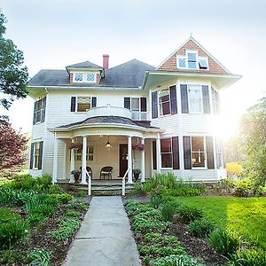 Готель Quinta Rosa Estate Newfield Exterior photo