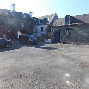 Готель The Red Lion Llangadog Exterior photo