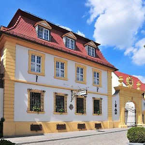 Romantik Hotel Zehntkeller Іпгофен Exterior photo