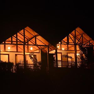 Rainforest Mount Lodge Деніяя Exterior photo