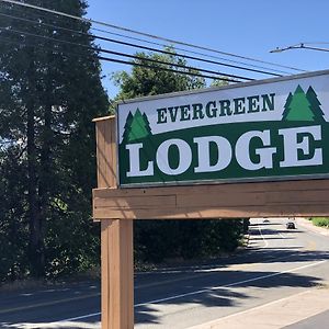 Evergreen Lodge Маунт-Шаста Exterior photo