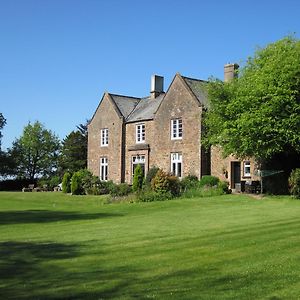 Court Barn Country House Hotel Холсворті Exterior photo