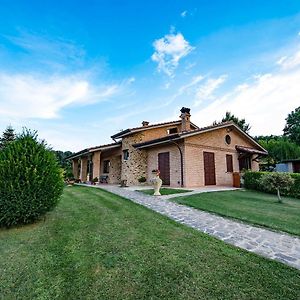 B&B Madonna Carradori Offagna Exterior photo