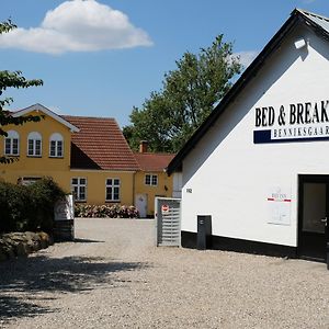 Bed and Breakfast Benniksgaard Bed & Breakfast Ґростен Exterior photo