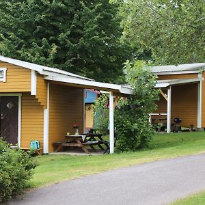 Готель Bjorkbackens Stugby - Campground Віммербю Exterior photo