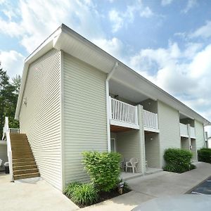 Studio Motel Of Лейк-Джордж Exterior photo