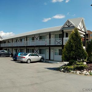 Rosedale Motel Саммерленд Exterior photo