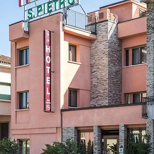 Hotel San Pietro Віллафранка-ді-Верона Exterior photo