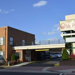 Olde Towne Inn Манассас Exterior photo