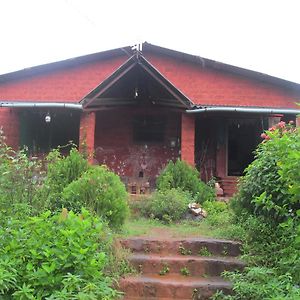 Готель Vidya Konkan Agro Tourism Чіплун Exterior photo