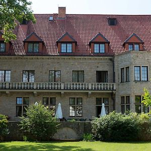 Parkhotel Unter Den Linden Гальберштадт Exterior photo