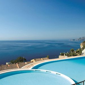 Capo Dei Greci Taormina Coast Hotel & Spa Сант'Алессіо-Сікуло Facilities photo