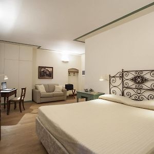 Borromeo Rooms Bed & Living Вімеркате Exterior photo