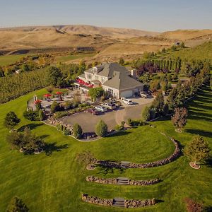 Bed and Breakfast Cameo Heights Mansion And The Vine Fine Dining Restaurant Touchet Exterior photo